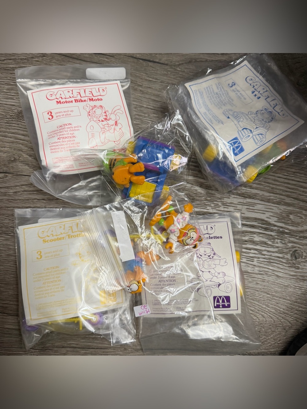 Lot of 7 Garfield McDonald’s Toys